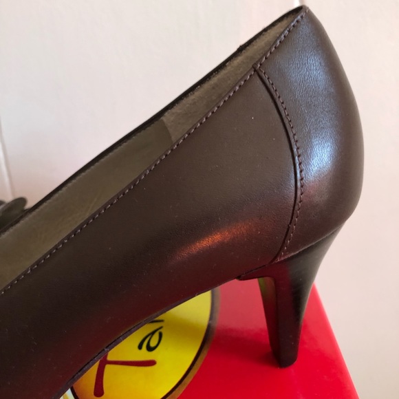 NWT Talbots Gemini Brown Leather Heels, Size 8 - Picture 4 of 7